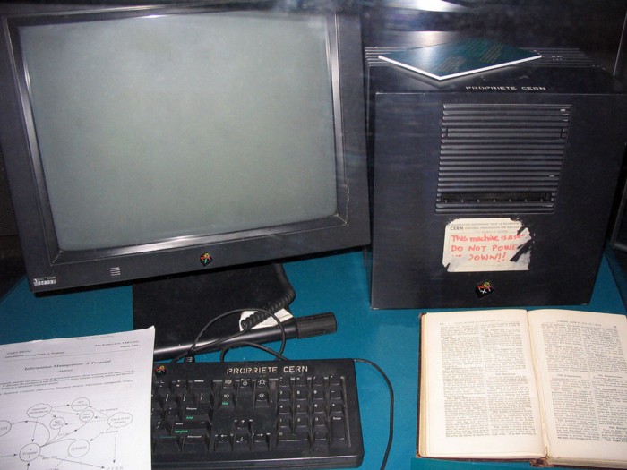 NeXT Computer used by Tim Berners-Lee at CERN